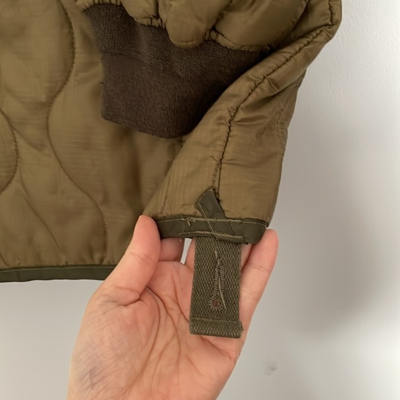 Fintoe olive green 3M thinsulate boxy oversized jacket liner style Men’s Medium. - Picture 9 of 13